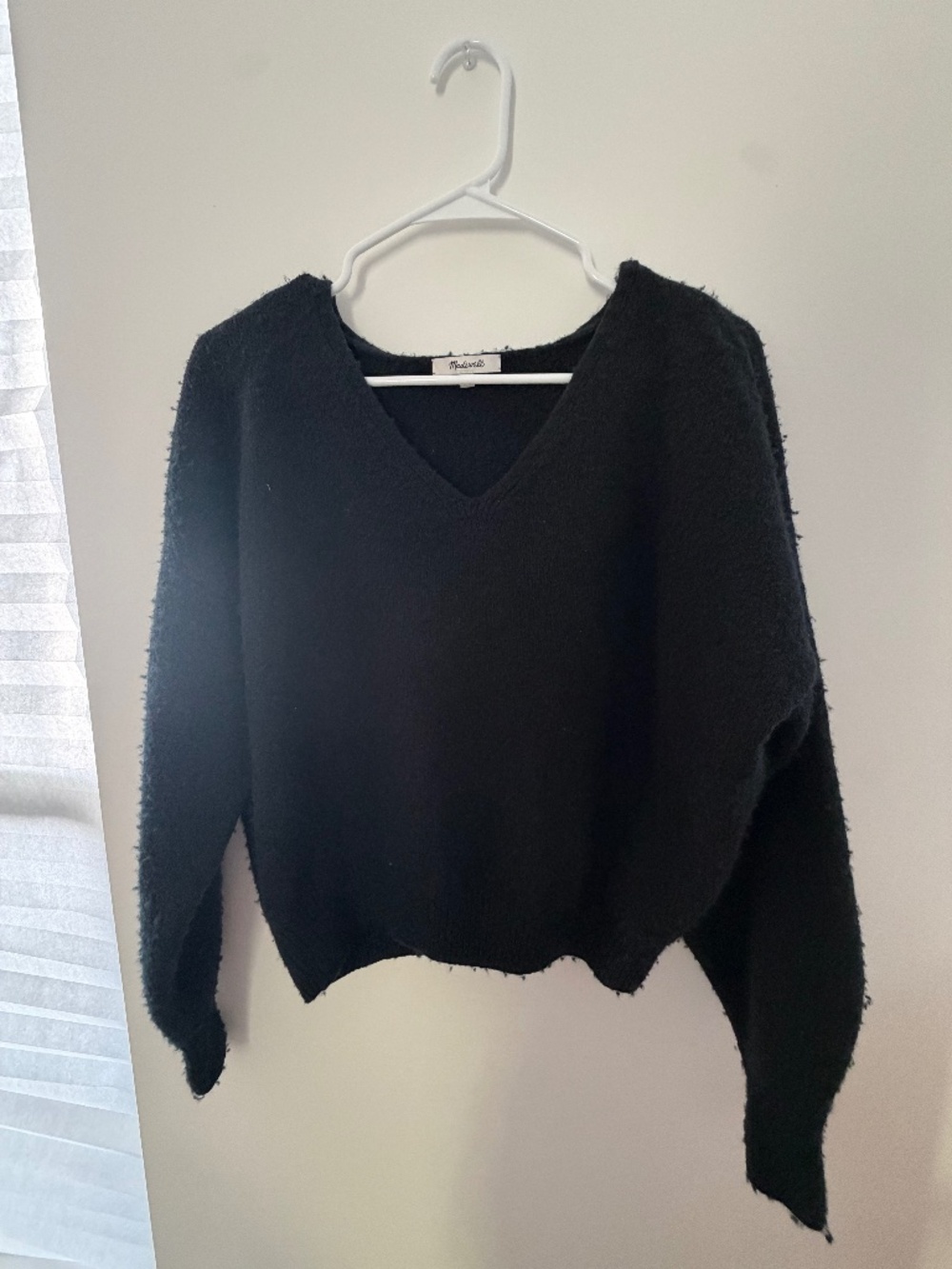 Madewell Women’s Black V Neck Sweater- Medium